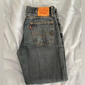 Levis 514’s darkwash !